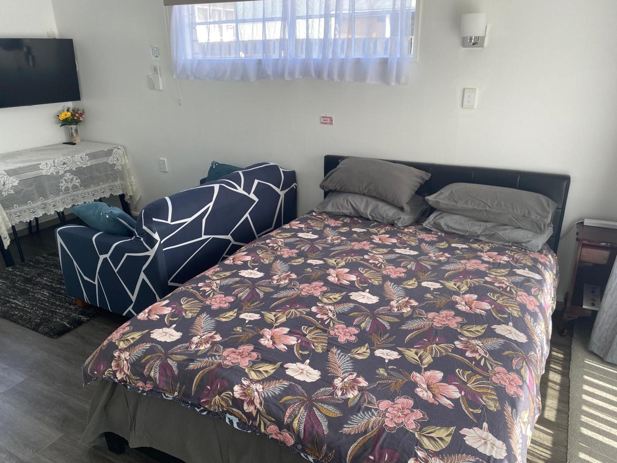 המילטון Self Contained En-Suite Private Bathroom, Private Entrance, Close To Shops & Hospital Homestay מראה חיצוני תמונה
